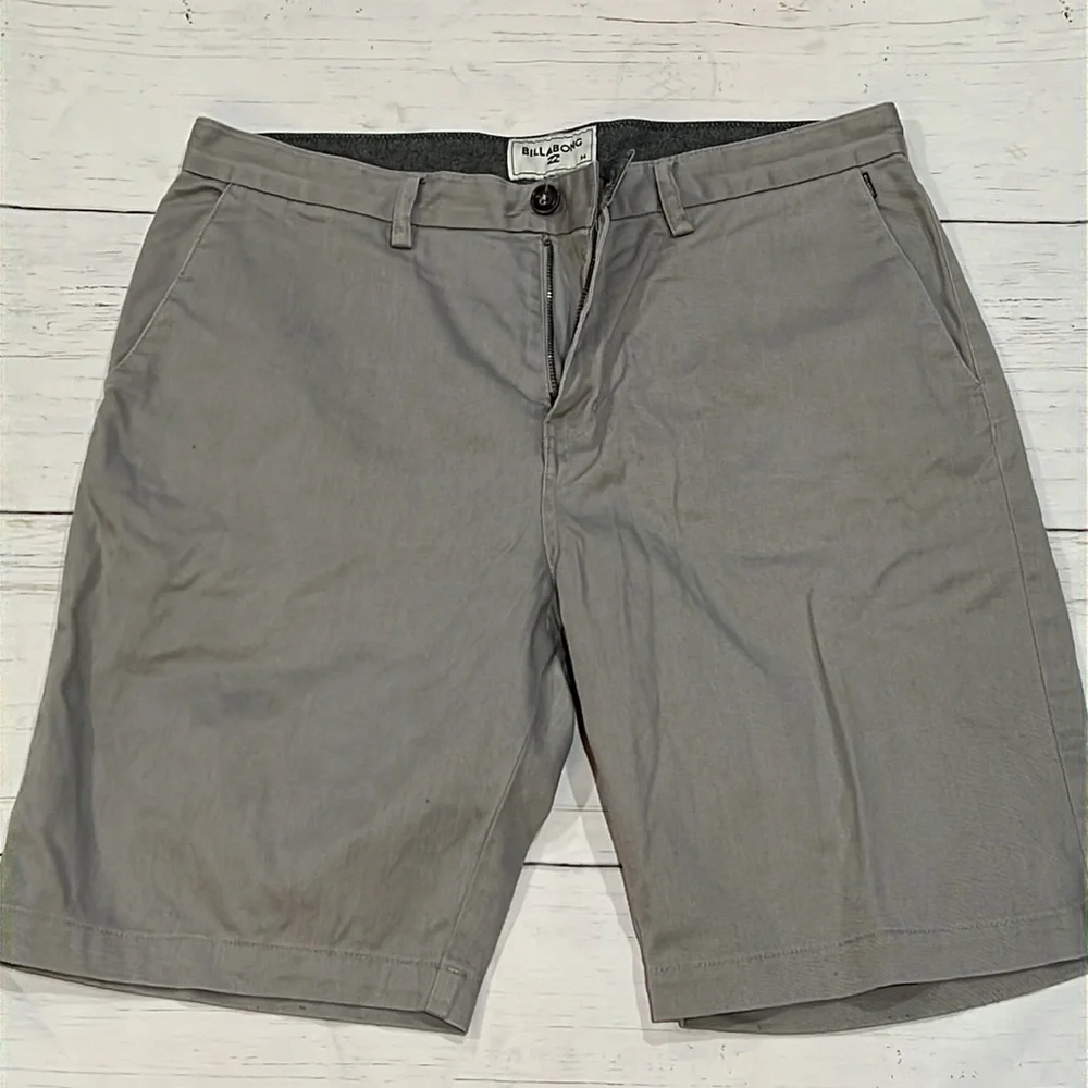 Billabong mens gray shorts